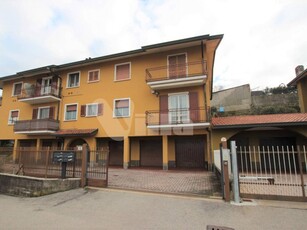 Appartamento in vendita a Castello Di Brianza