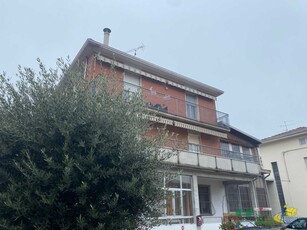 Appartamento in Vendita a Medesano Via Corridoni