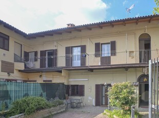 Appartamento in Vendita a Venaria Reale Via Trento