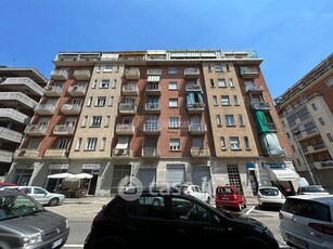 Appartamento in Vendita in Via Bernardino Luini 126 a Torino