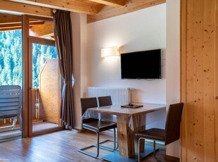 Appartamento monolocale 'Hotel Residence Gardena Dolomites' con vista sulle montagne e giardino