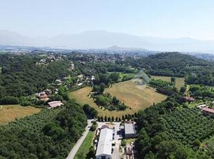 CAPANNONE A SOIANO DEL LAGO