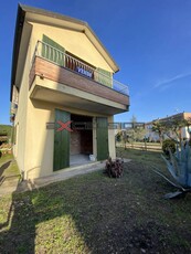 Casa Bi - Trifamiliare in Vendita a Cavarzere Boscochiaro