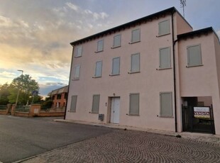 Casa Bi - Trifamiliare in Vendita a Reggiolo Reggiolo