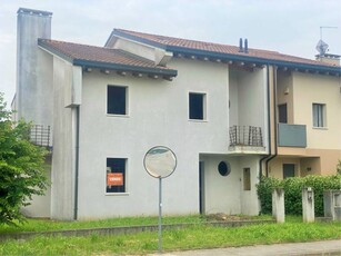 Casa Bi - Trifamiliare in Vendita a Resana