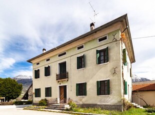 Casa indipendente in Vendita a Alpago Pieve d 'Alpago