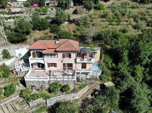 Casa indipendente in Vendita a Camporosso Località Castellareto