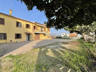 Casa indipendente in Vendita a Piacenza d'Adige