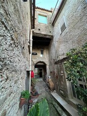 Casa semi indipendente in Via San Giovanni, 5 in zona Eredita a Ogliastro Cilento