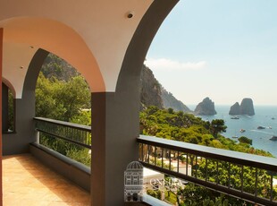 Esclusiva villa di 345 mq in vendita Capri, Italia