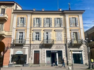 Luce, spazio e centralità in Cuneo