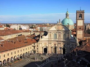 Negozio in affitto a Vigevano