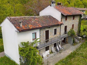 Rustico in vendita a Fabbrica Curone