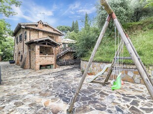 Villa a Montepulciano con parcheggio, giardino e internet