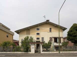 Villa a schiera in vendita a Cremona
