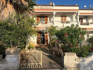 Villa a schiera in Via Degli Oleandri a Galatone