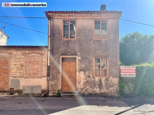 Villa a schiera in Via Roma a Lonigo