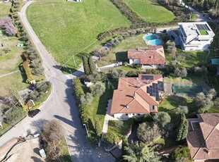Villa a Soiano del Lago in Via Trevisago