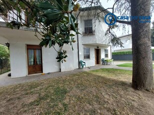 Villa in Vendita a Adria Adria - Centro