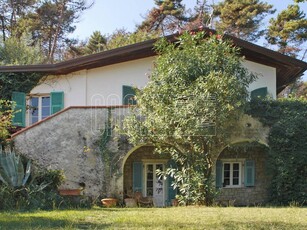 Villa in vendita a Ameglia