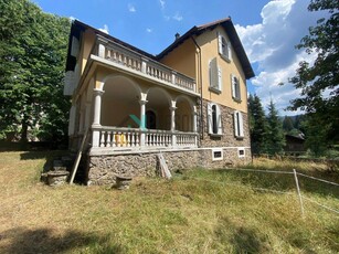 Villa in vendita a Castione Della Presolana