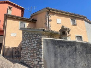 Villa in vendita a Cerreto Di Spoleto