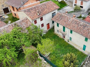 Villa in vendita a Fabbrica Curone