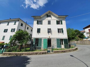 Villa in vendita a Fontanigorda