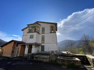 Villa in vendita a Palanzano