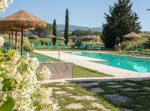 Villa 'Seaside Farm - Family' con piscina condivisa, giardino privato e Wi-Fi
