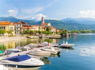 Villa sul lago con parcheggio, terrazza e ristorante - a 200 metri dal Lago Maggiore