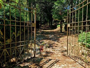 Villino seminuovo in zona Colle San Marco a Ascoli Piceno