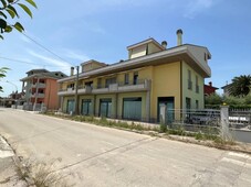 villa indipendente in vendita a San Salvo