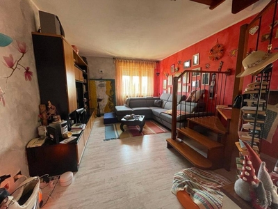 appartamento in vendita a Roveredo in Piano