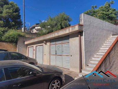 Garage / posto auto in vendita a Caltanissetta Balate, Calcare, Pinzelli