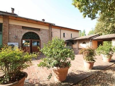 Lussuoso casale in vendita Via Filippina Ovest, Sissa, Emilia-Romagna