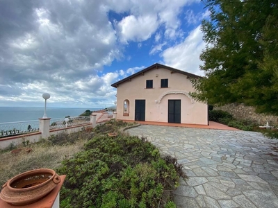 Esclusiva villa di 370 mq in vendita Via Val d'Olivi, 341, Sanremo, Liguria