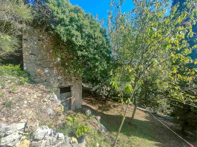 Rustico casale da ristrutturare in zona la Serra a Lerici