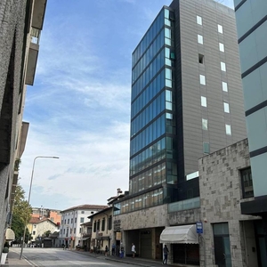 Prestigioso ufficio di 160 mq in vendita - Udine, Italia