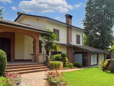 Prestigiosa villa in vendita Via Rodolfo Morandi, N. 15, Medolla, Emilia-Romagna