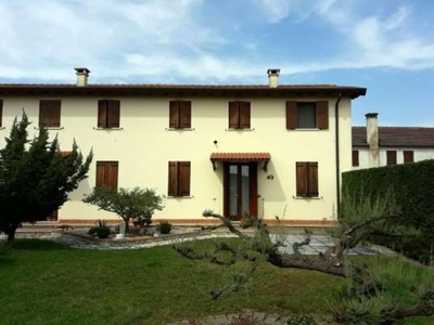 Appartamento in Via Belvedere 59, Terrazzo, 6 locali, 2 bagni, 168 m²