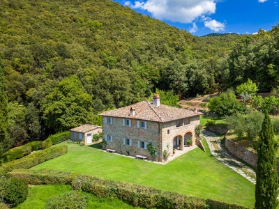 Casa in vendita in Loro Ciuffenna, Italia