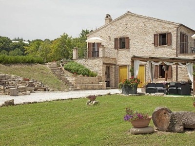 Villa con Piscina per 10 Persone ca. 280 qm in Montelparo, Marche (Costa delle Marche)