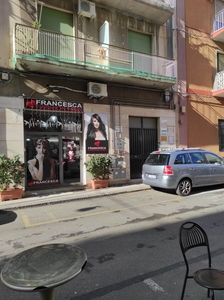 Appartamento in Via Ruggero Settimo in zona Largo Bordighera a Catania
