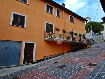 Appartamento in vendita a Nocera Umbra