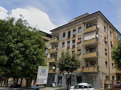 Appartamento in Via Misasi in zona Via Roma a Cosenza