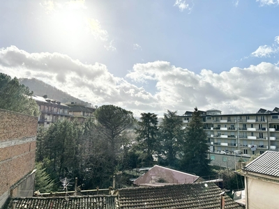 Quadrilocale in Piazza Umberto Primo a Atripalda