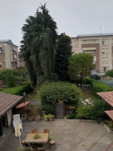 Asti Via Dettoni - Casa con bel giardino (possibile permuta)