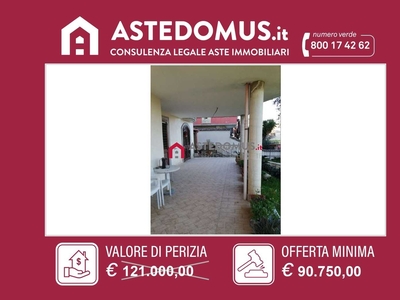 Appartamento in Vendita a Macerata Campania Via Petrarca