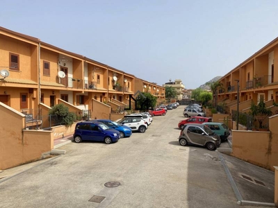 Appartamento in Vendita a Palermo Cardillo